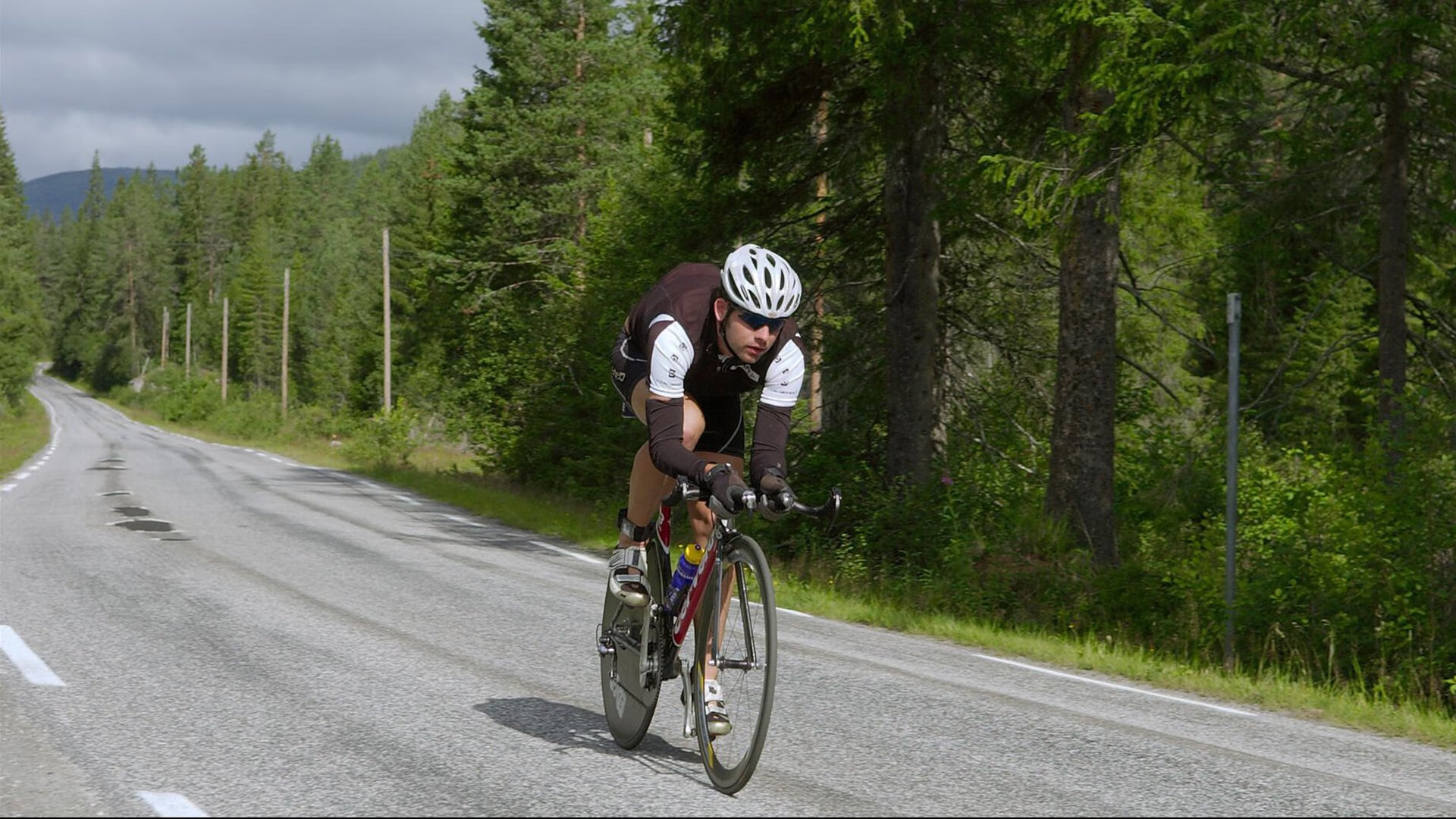 当福克斯开启独舞模式，火箭的防线成了他的舞台背景板