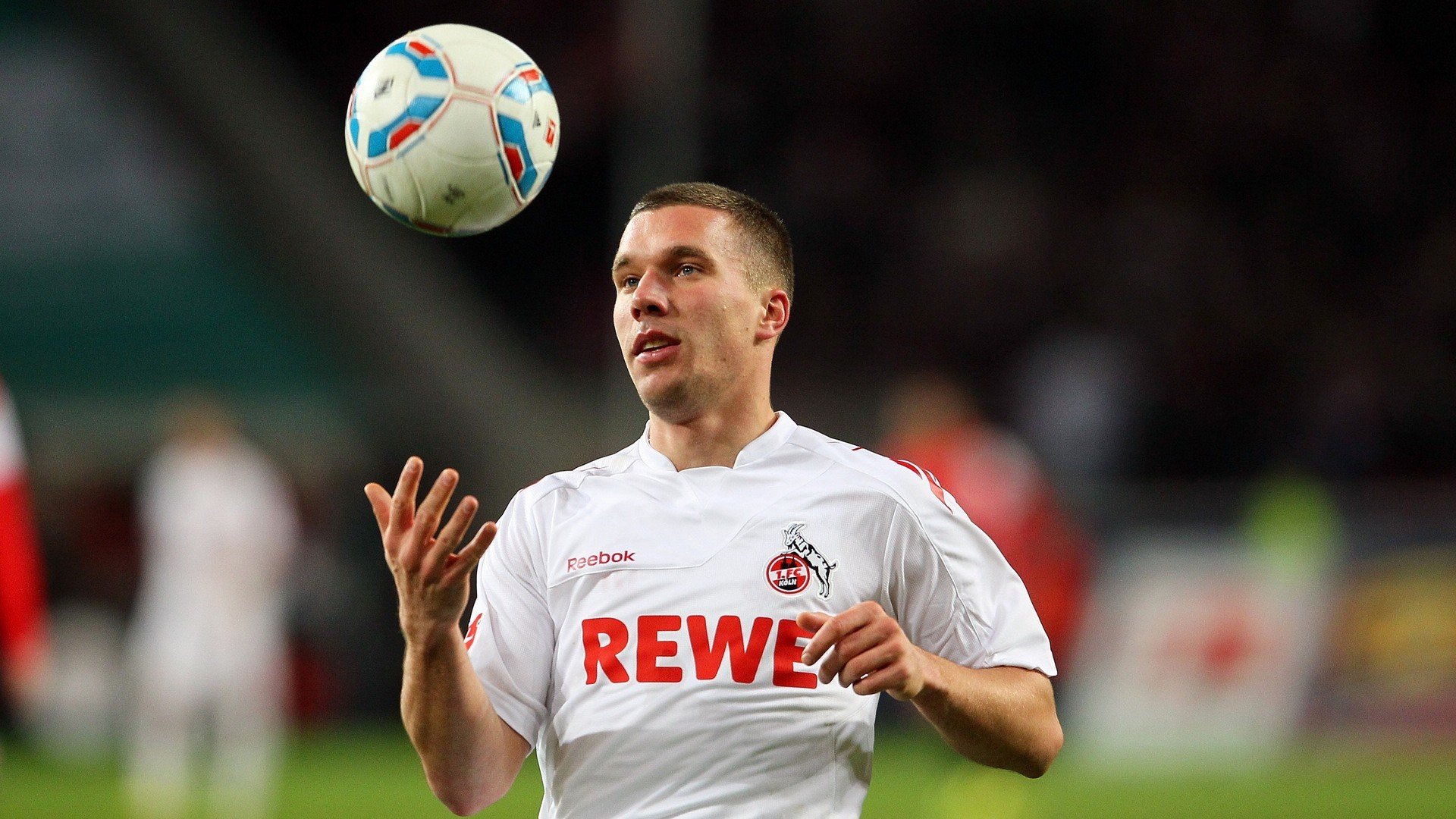 开云体育登录-从波兰碾压沙特到德甲争冠战，迪巴拉如何成为比赛接管者的象征